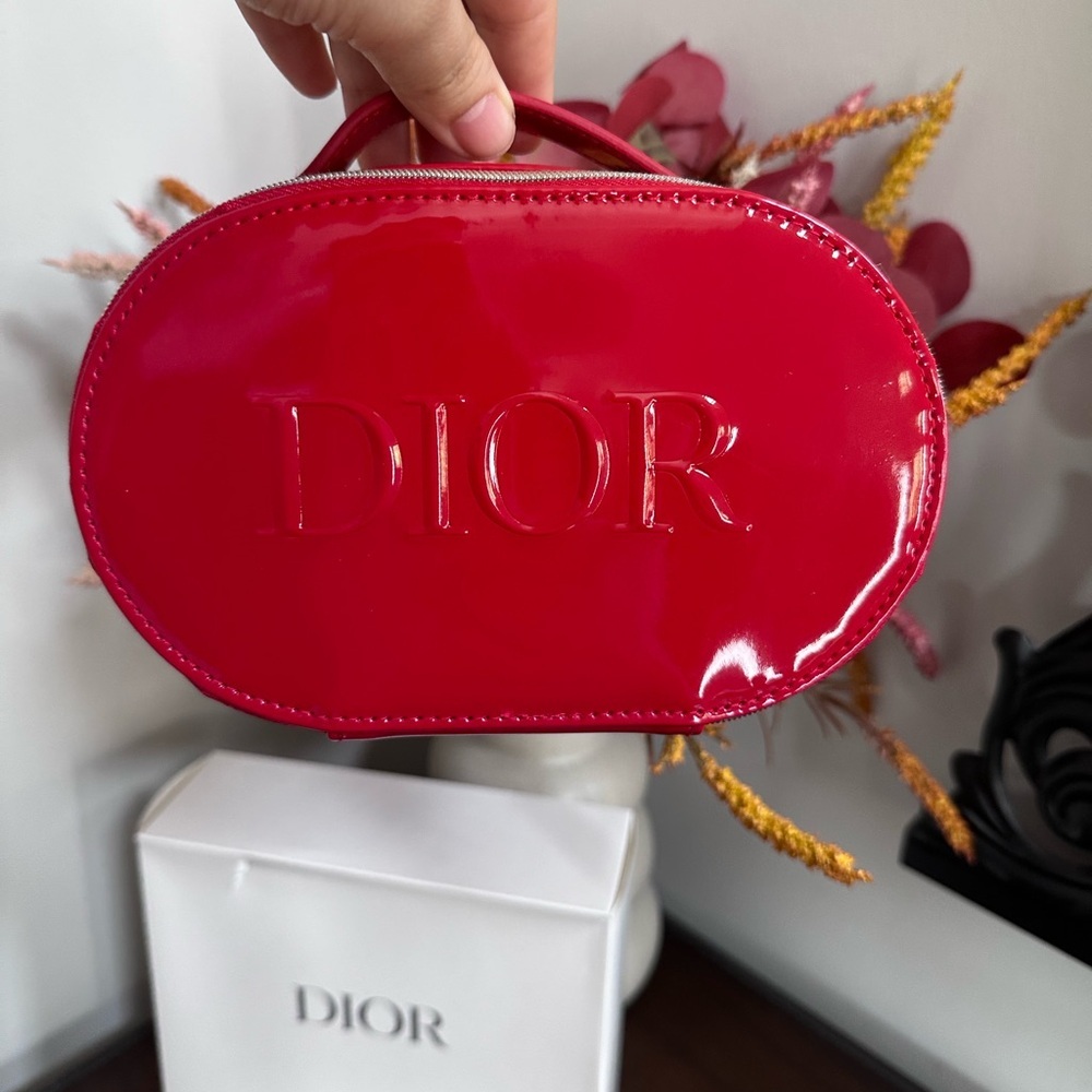 NIB Dior Red zip around small bag - Picture 3 of 13